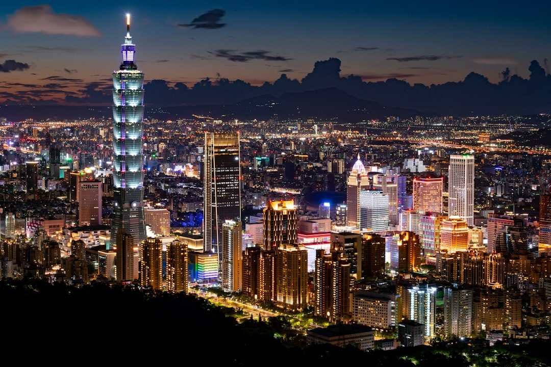 Taiwan Rail Loop