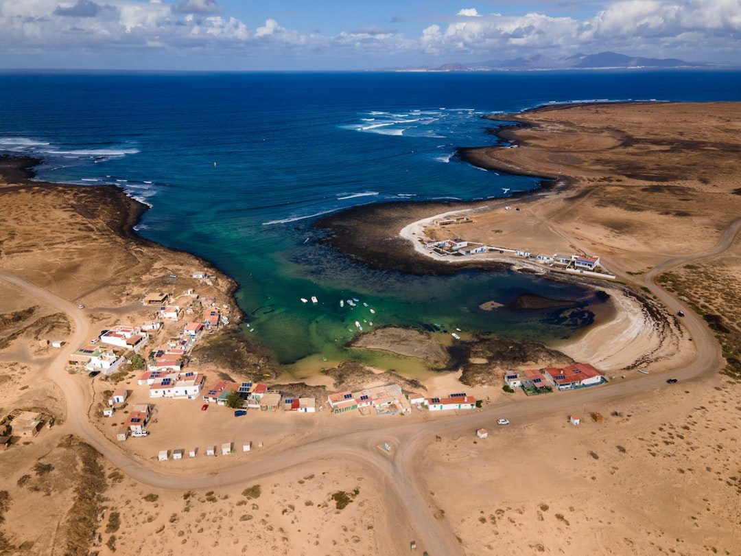 Canary Islands: Windsurf and Waves