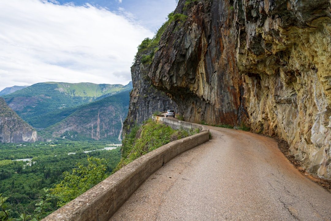 France: Alpine Cols by Bike